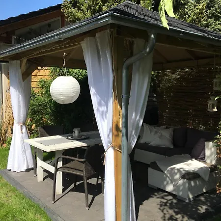 Ferienhaus Strandgut Mit Outdoor Whirlpool Und Garten Lägenhet Petershagen-Eggersdorf