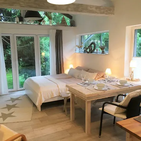 Gartenapartment Strandgut Mit Outdoor Whirlpool Und Garten 아파트