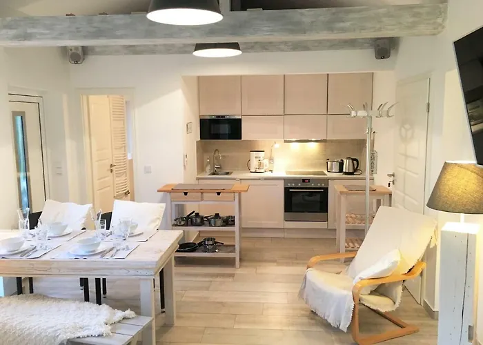 Ferienhaus Strandgut Mit Outdoor Whirlpool Und Garten Lägenhet Petershagen-Eggersdorf